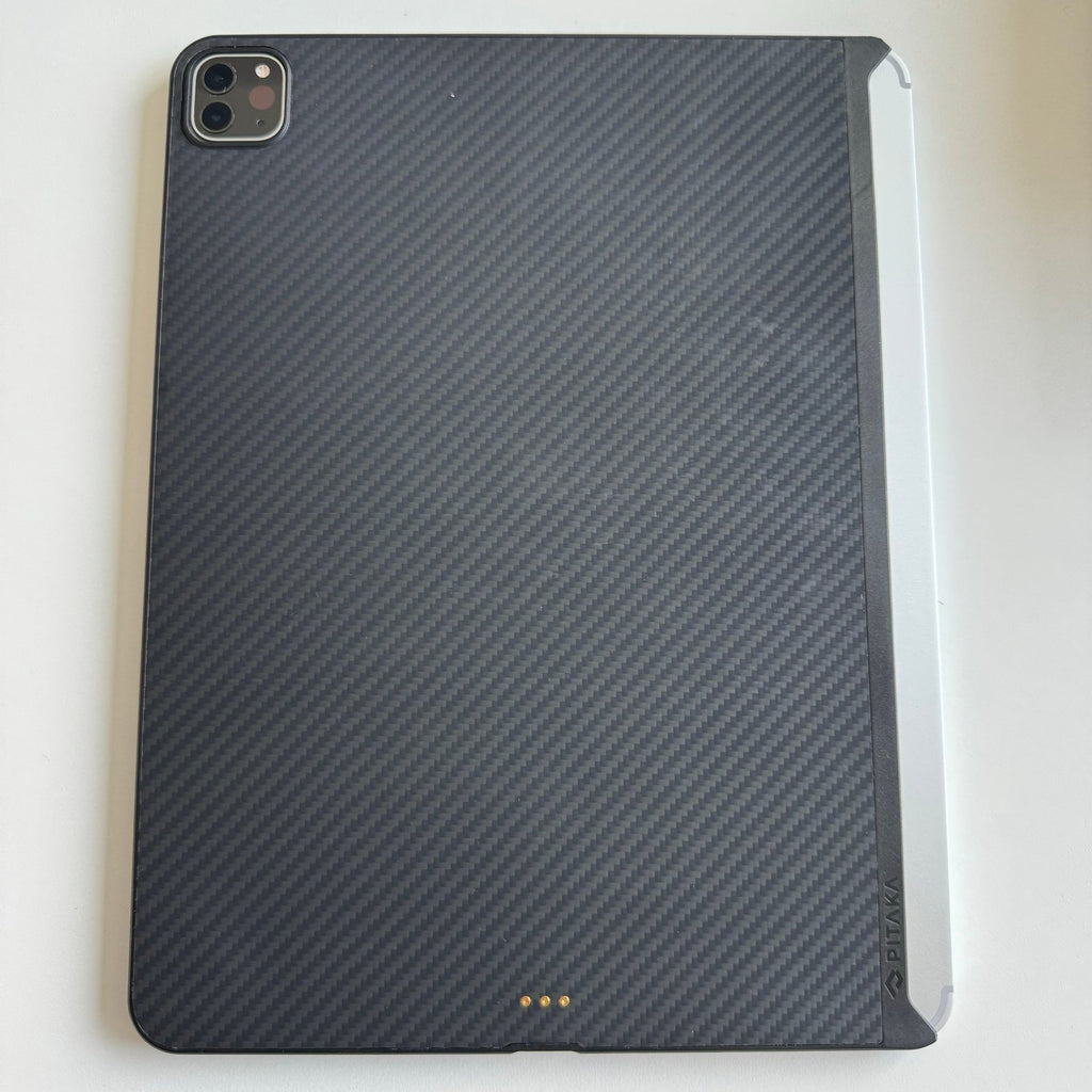 iPad Pro 12.9-inch 5th Generation Wi-Fi + Cellular Silver + Accessories 8Q21