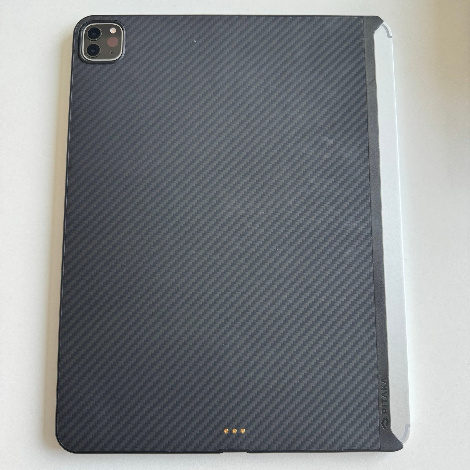 iPad Pro 12.9-inch 5th Generation Wi-Fi + Cellular Silver + Accessories 8Q21