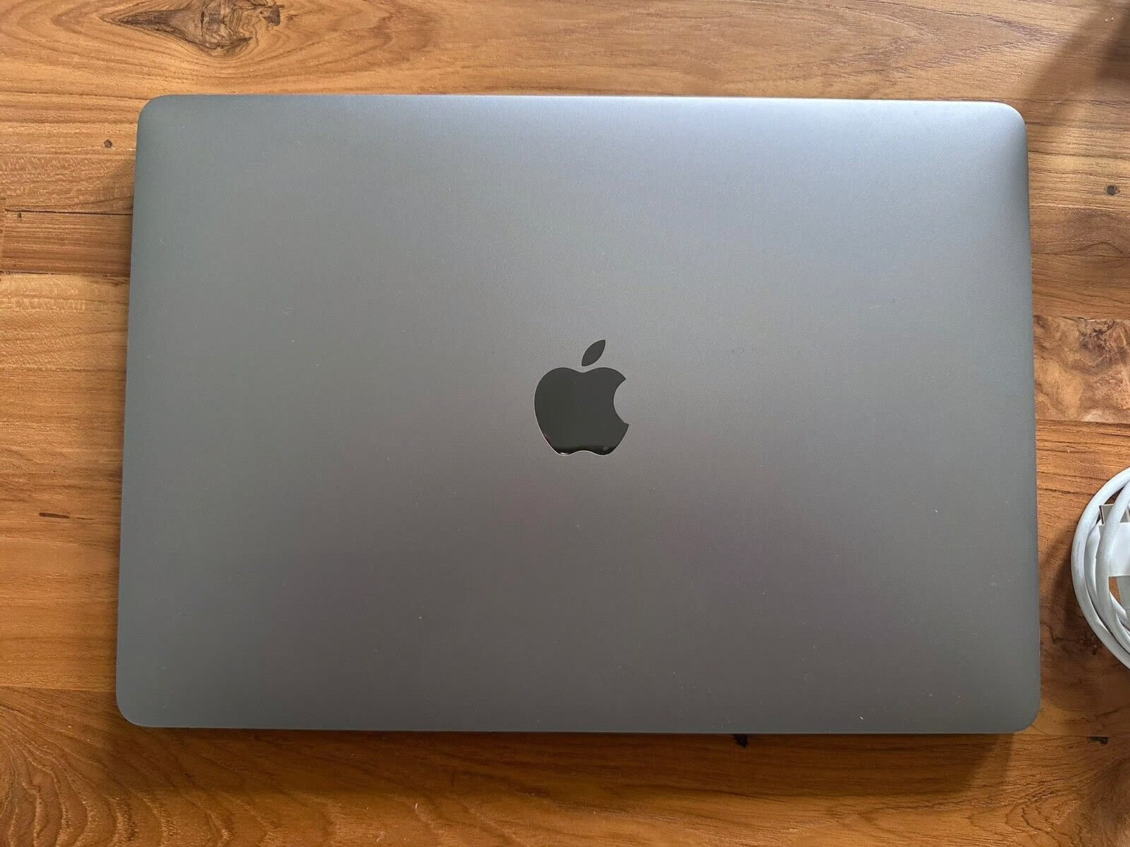 2019 MacBook Pro TouchBar Retina 13鈥?A2159 SpaceGray 1.4 GHZ 16GBRam 500 GB SS 8C33