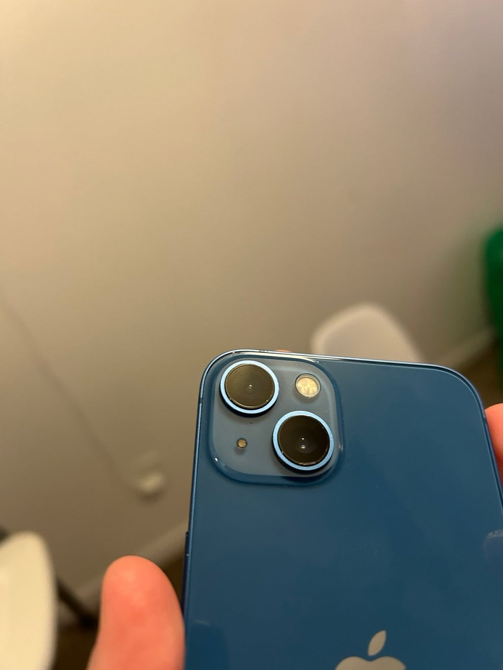 UNLOCKED Apple iPhone 13 128gb 8P58