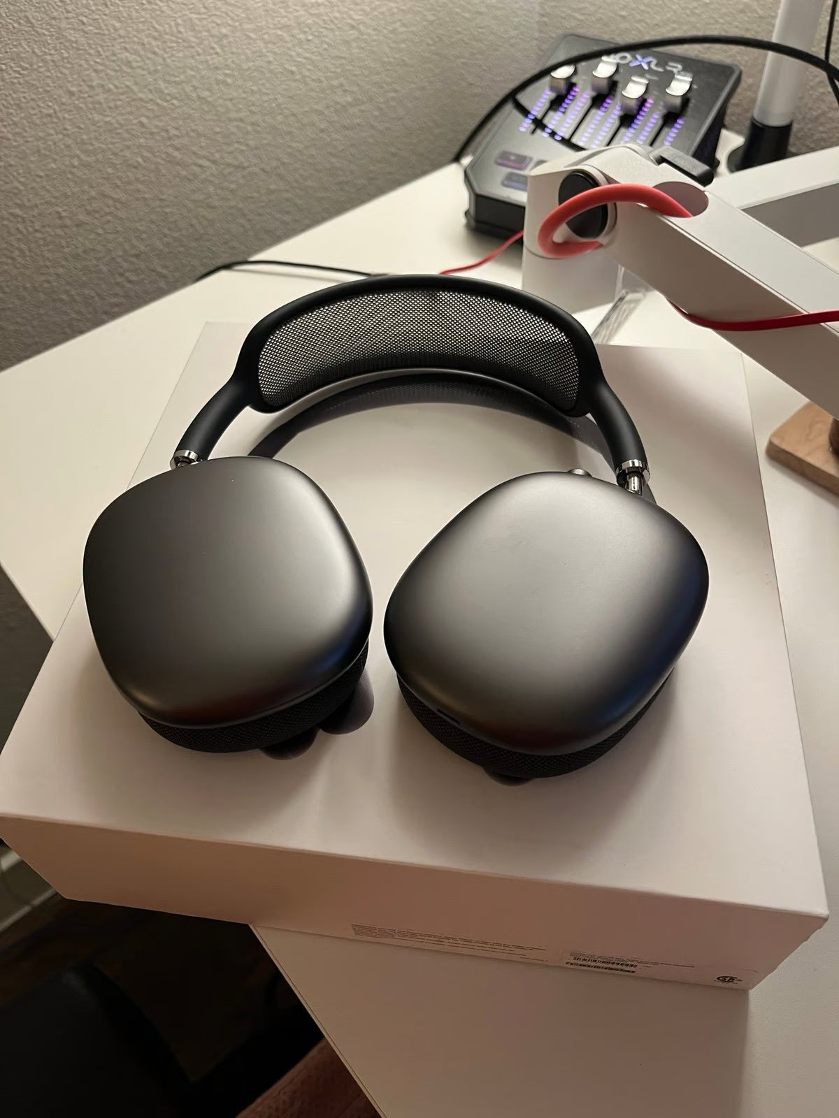 airpods max black 7C35