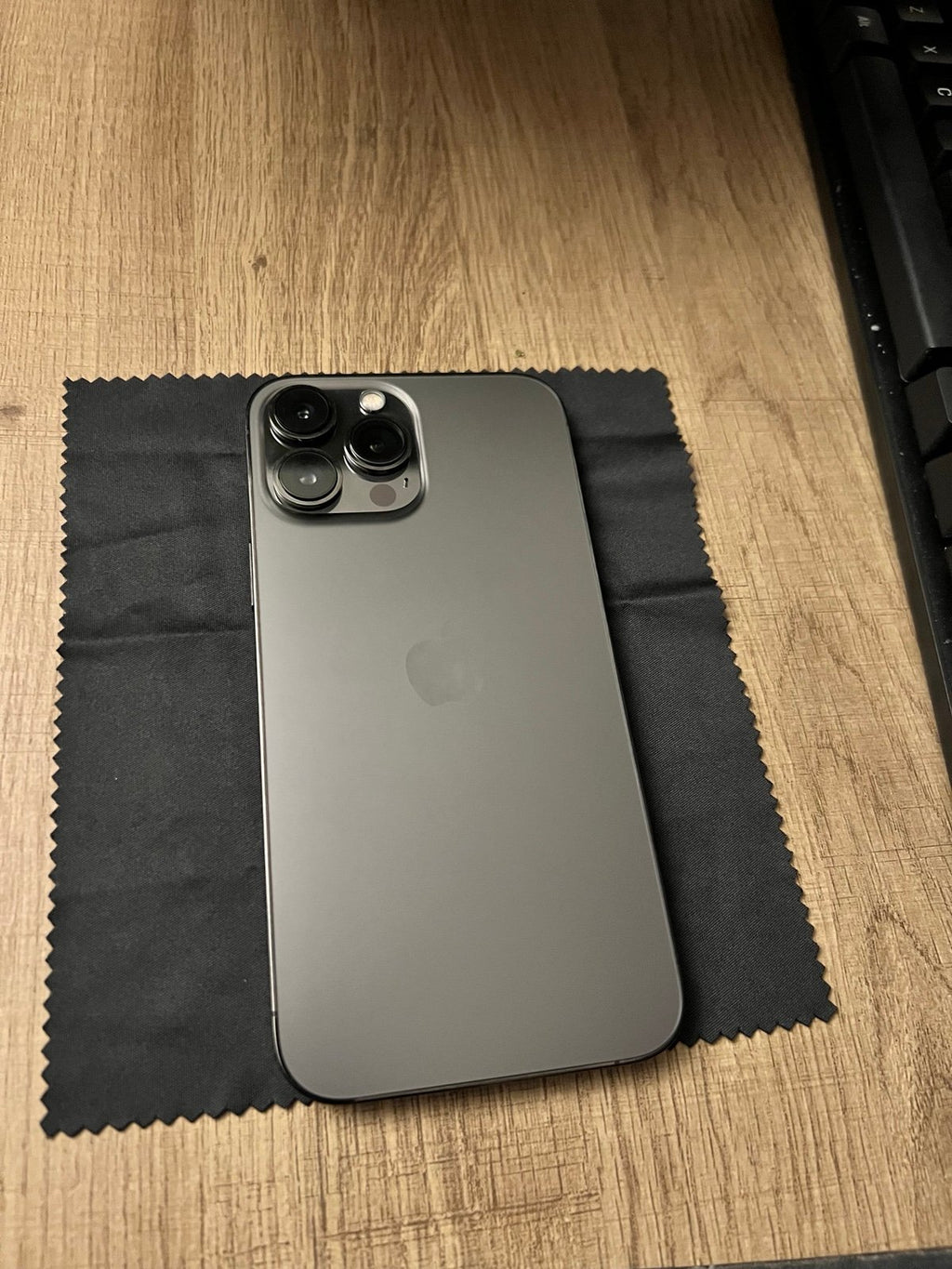 Iphone 13 pro max unlocked 256gb 8J59