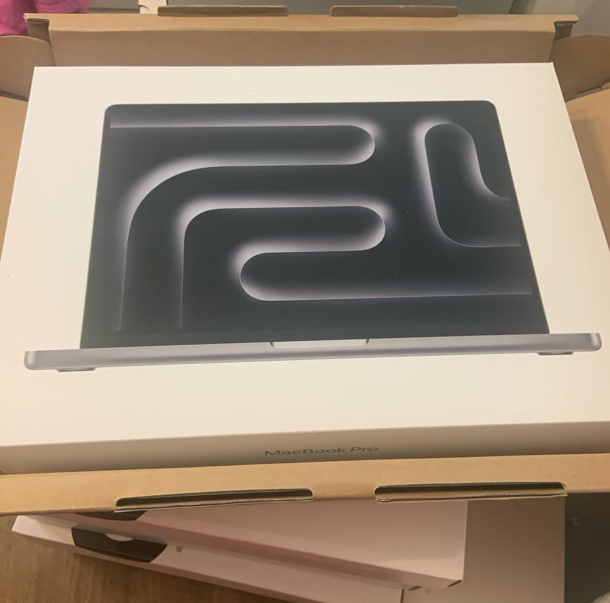 New Apple MacBook Pro 14 M3 chip 8GB Ram 512GB SSD Latest Model 7L26