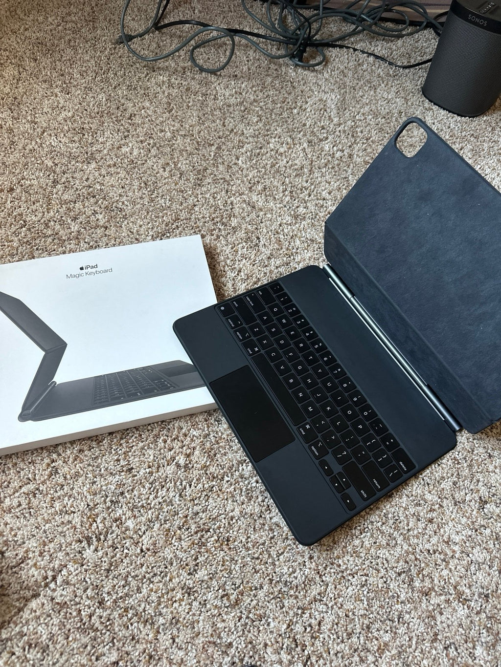 iPad Pro 12.9-inch 1 TB Wi-Fi + Cellular 4th gen UNLOCKED Space Grey 1Q83