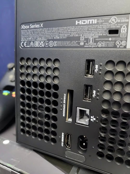 Xbox Series X (Diablo IV Bundle (NO GAME)) w/ Extra Controller 7W52