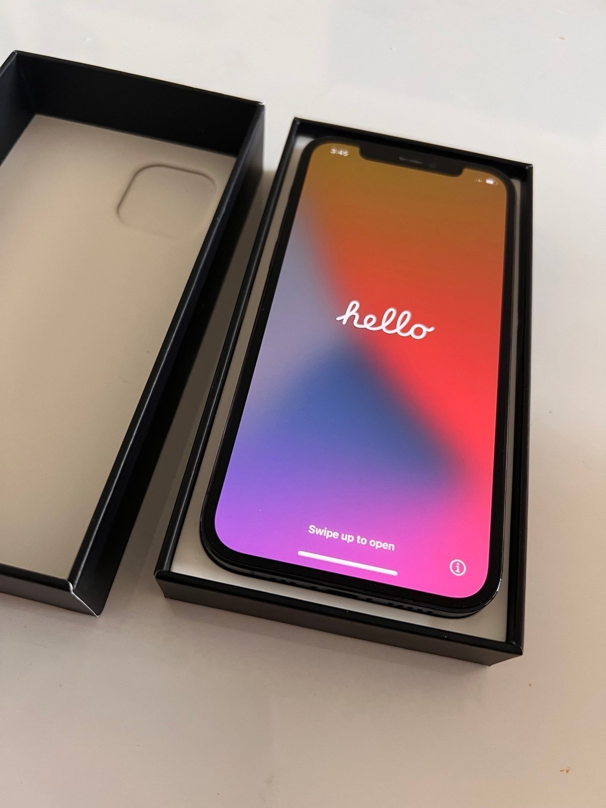 UNLOCKED - Apple iPhone 12 Pro 256 GB in EXCLUSIVE color: Pacific Blue 2B16