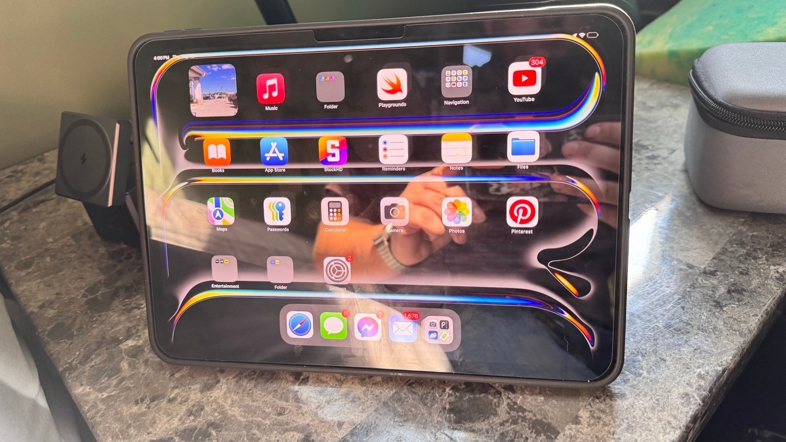 Apple iPad Pro M4 256 GB - WiFi and Cellular AT&T + Pencil + Magic Keyboard 5U25