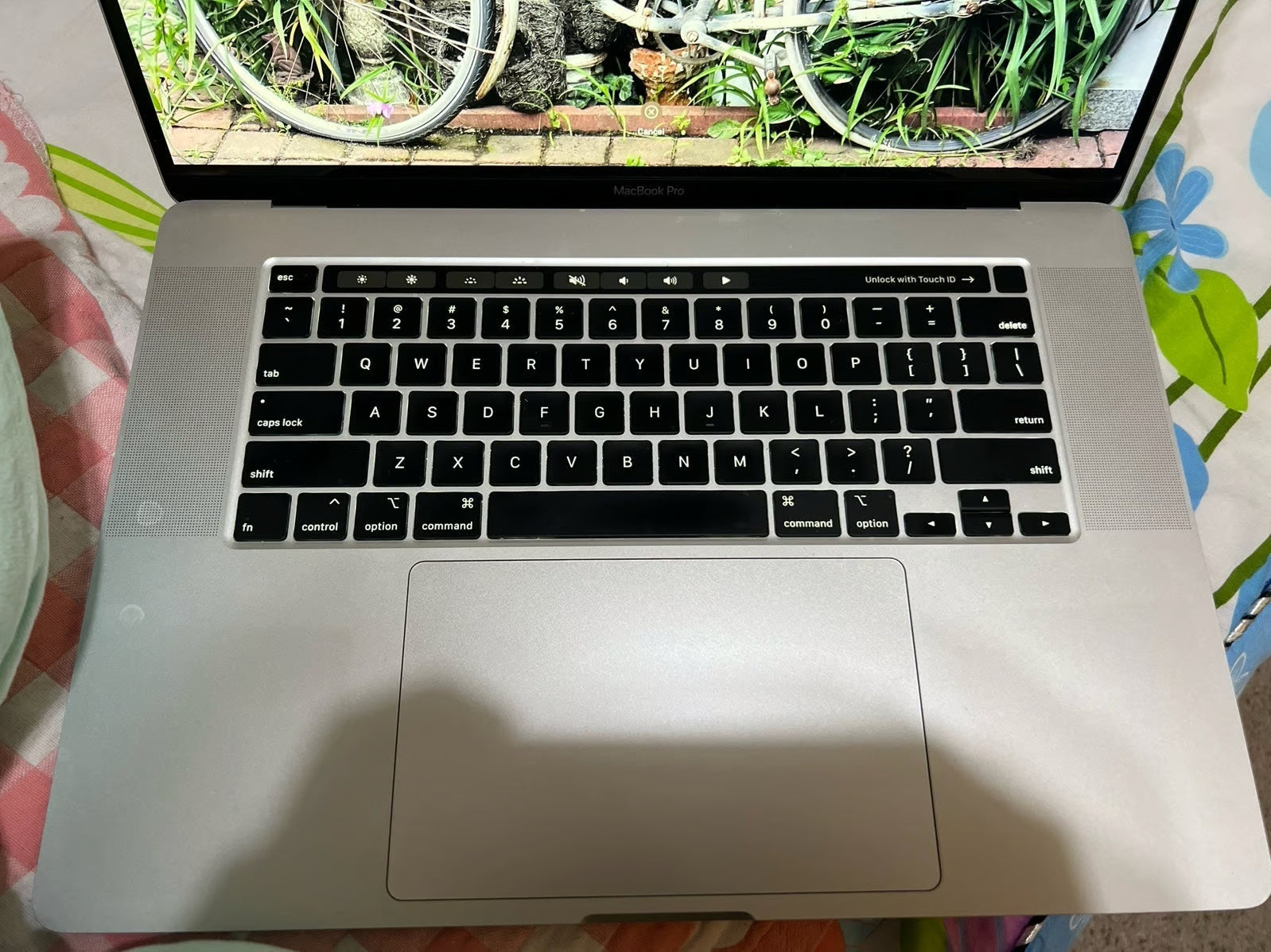 macbook pro 16 inch 2019 6A66