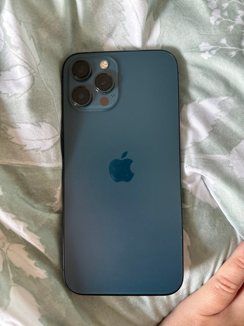 iphone 12 pro max phone unlocked 2S36