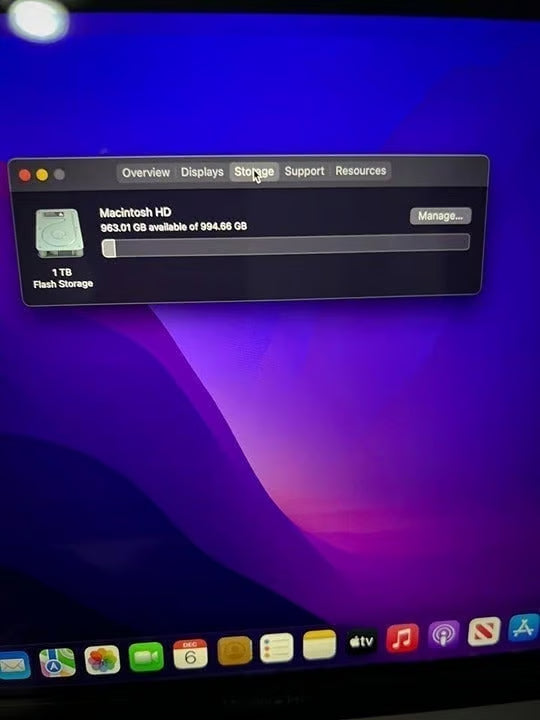 Apple MacBook Pro 13鈥?2020 M1 16GB 1TB Touch Bar 8L93