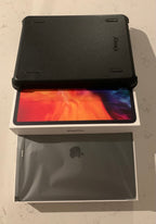 iPad Pro 12.9 Inch 128GB Space Gray Like New! 9M18