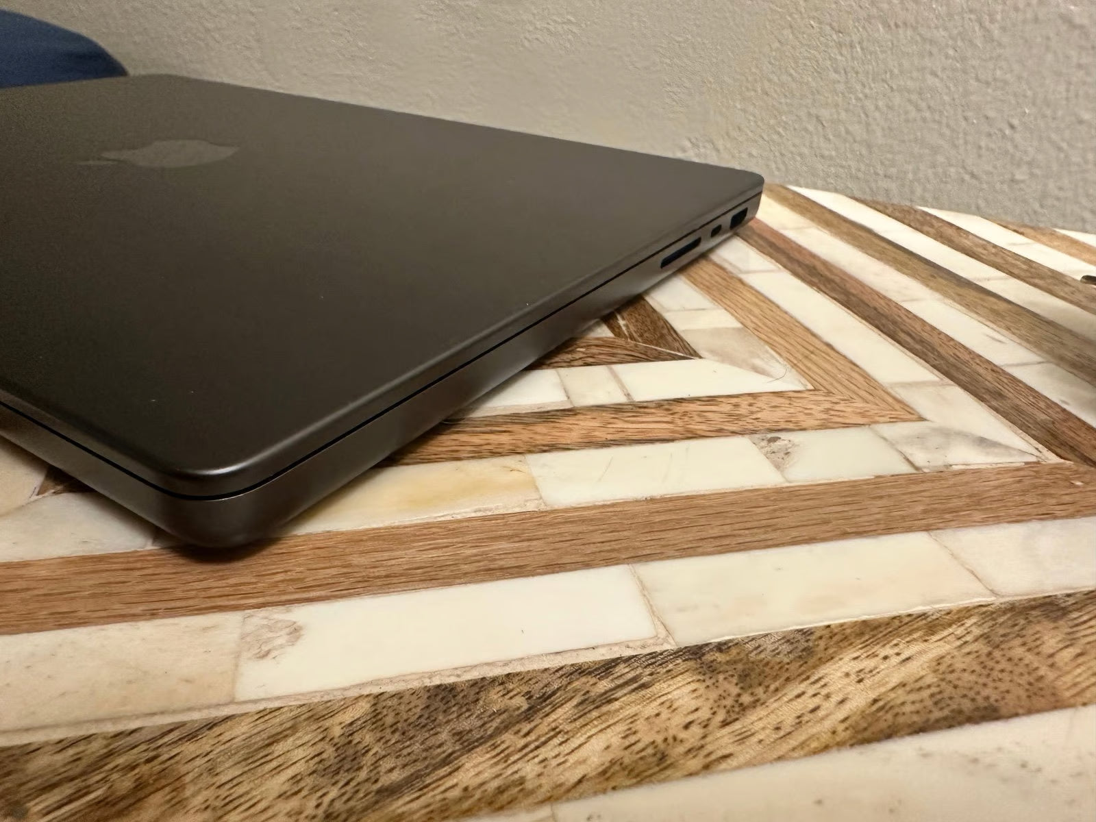 MacBook Pro 14 inch - M3 Pro Chip - 1TB - 18GB RAM 8P25