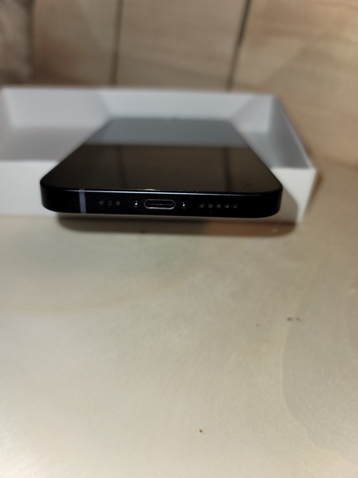 Apple iPhone 12 64 GB in Black for Unlocked 1A35