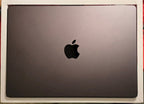 Macbook pro m3 pro chip 14"" 18 gb ram 8R51