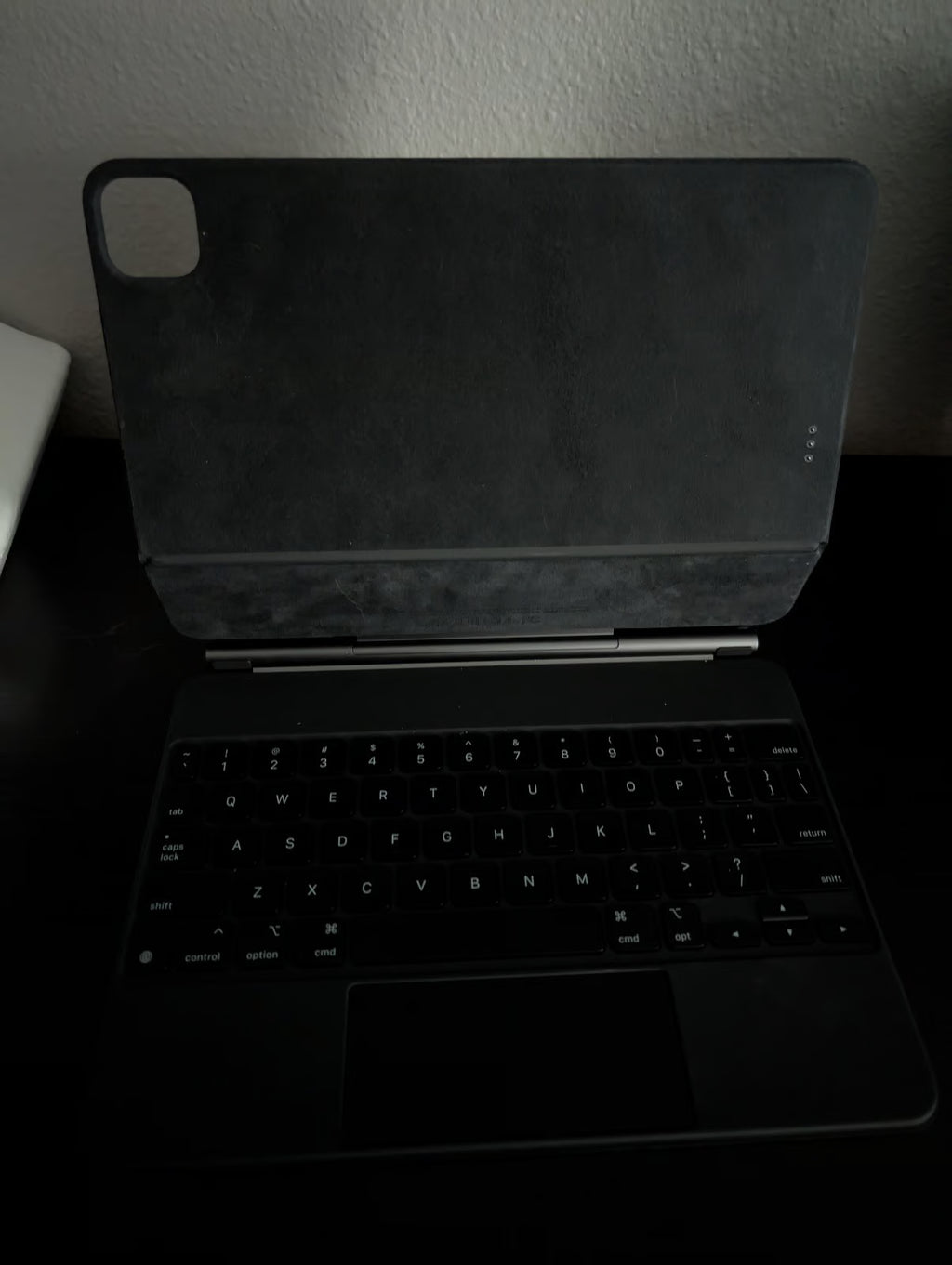iPad Air 6 M2 and Magic Keyboard 9R67