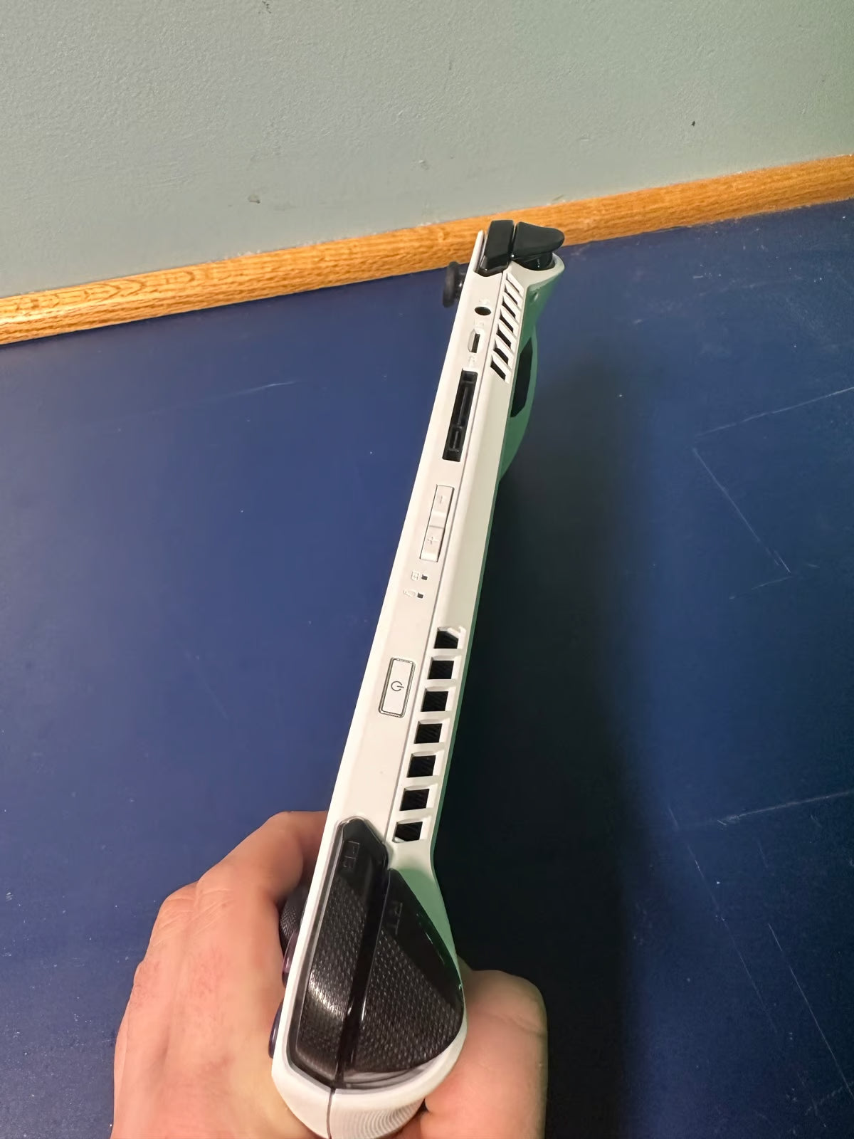 ASUS rog ally z1 (Bad sd reader) 6P55