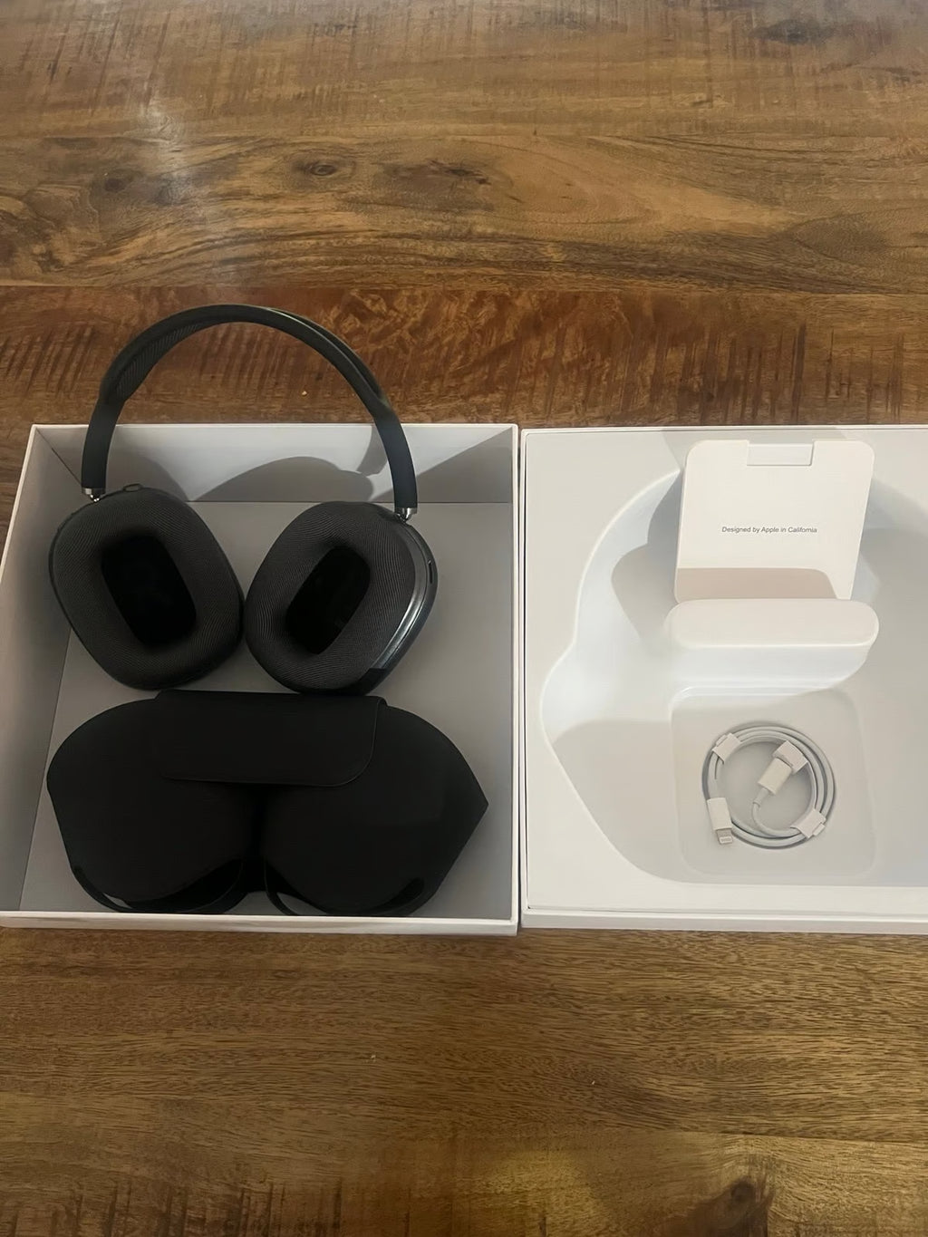 Apple AirPods Max with Smart Case in Space Gray 8A71
