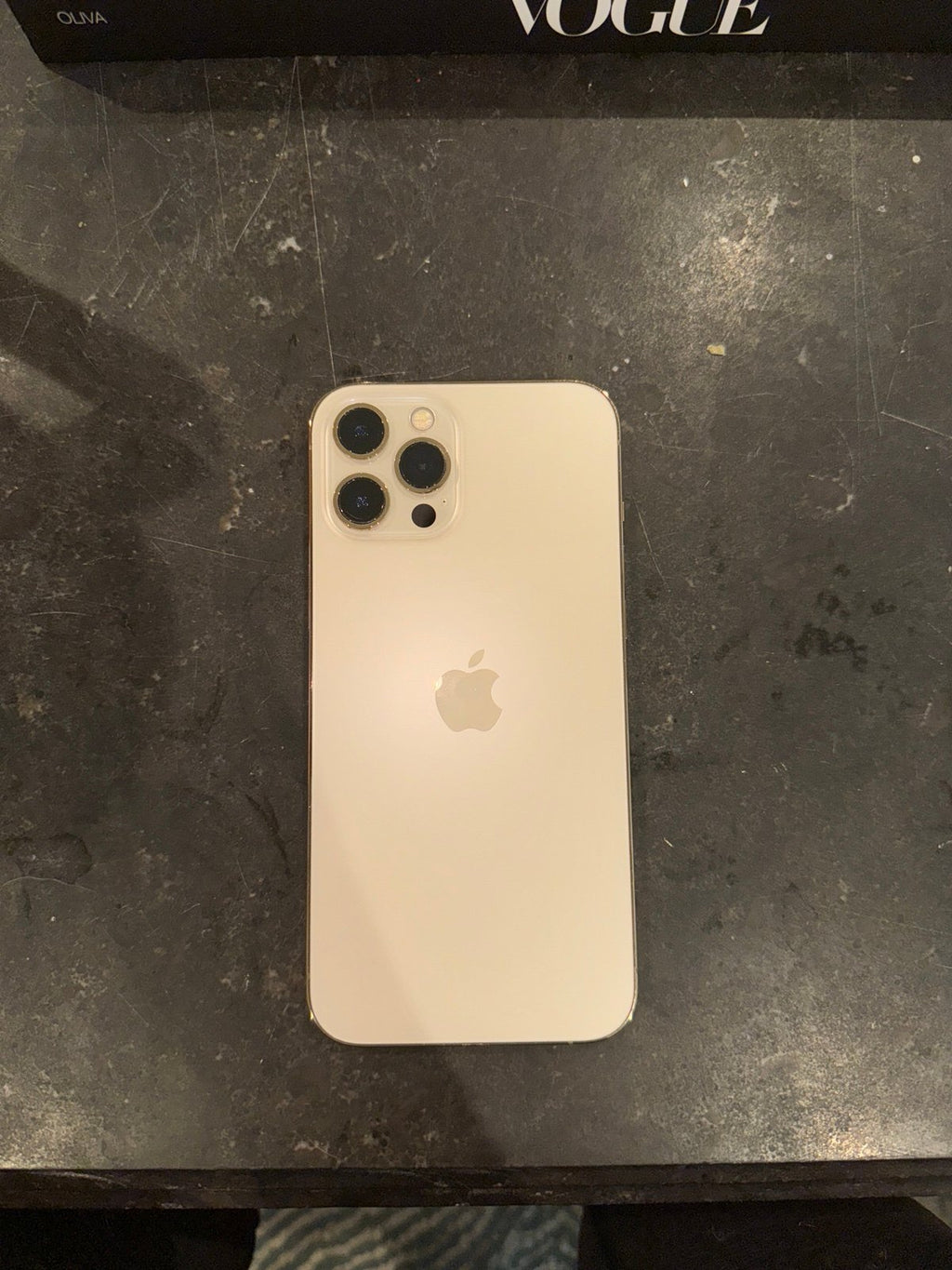 iphone 12 pro max phone 3K28