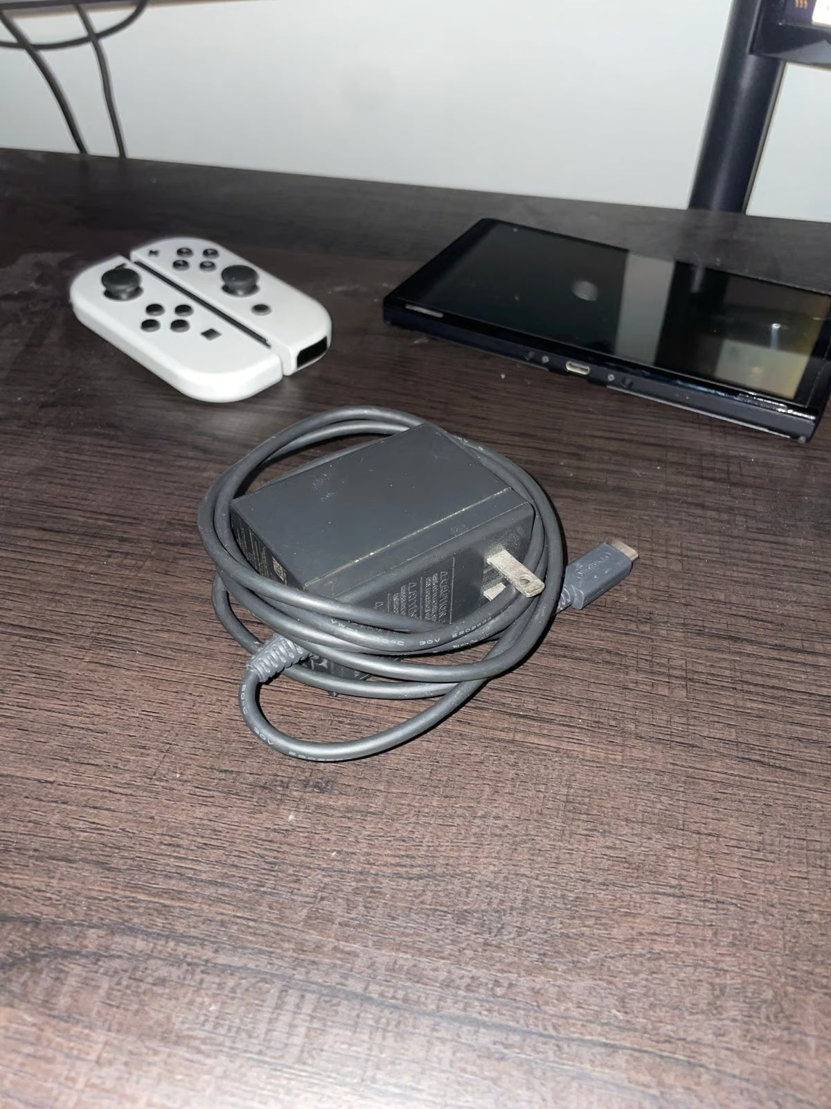 Nintendo Switch OLED Model Complete Set (With Mario Kart Switch Case) 2X72