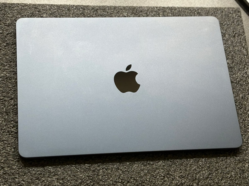 MacBook  air 13 m2 8 256 Gb midnight mly33ll/a 1U78