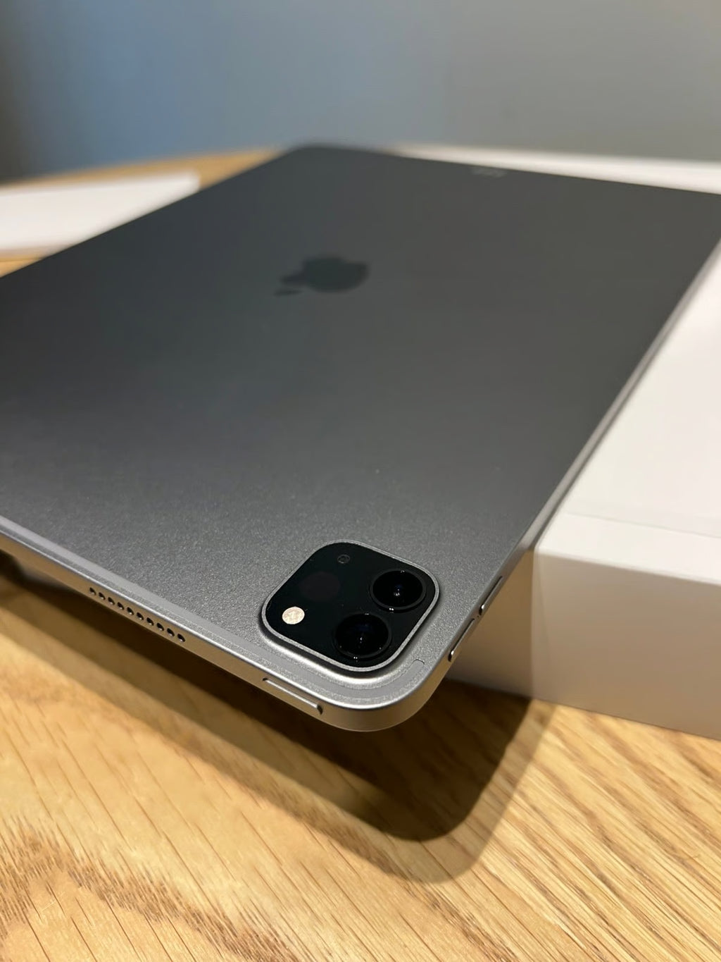 ipad pro 12 inch 6th gen 5B99