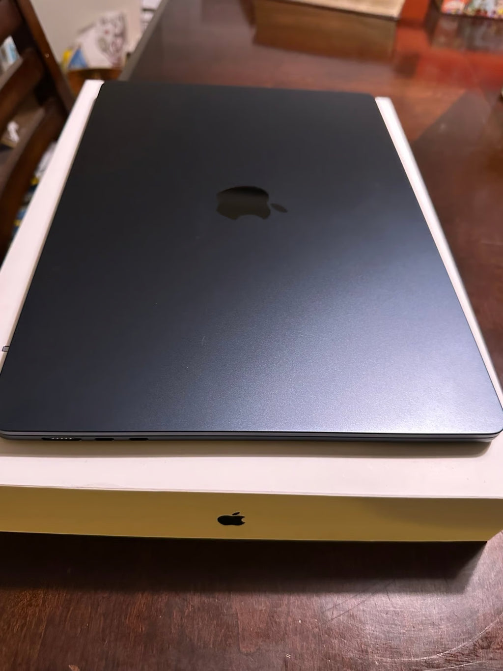 Apple Macbook Air 15in. M3 256GB SSD 2024 Model 8R83