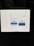 Apple iPad Pro 2024 M4 13�?256gb WiFi Model with Magic Keyboard and Apple Pencil 2P77