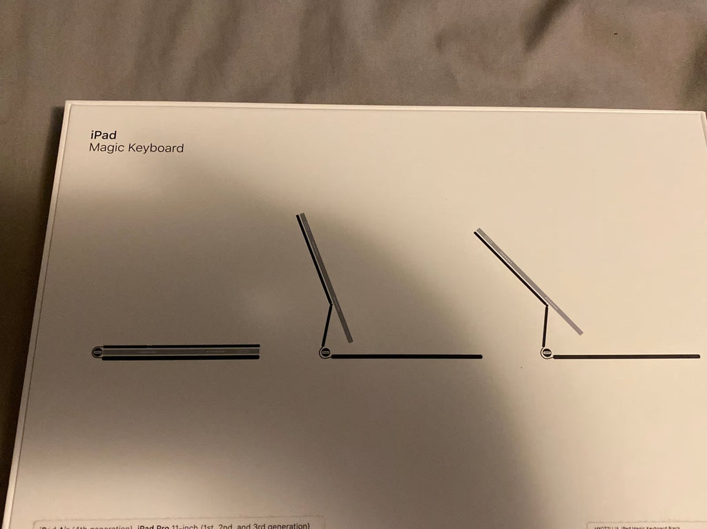 Apple iPad Air 4th Generation WiFi 64 GB in Space Gray w/ Magic Keyboard 7W19