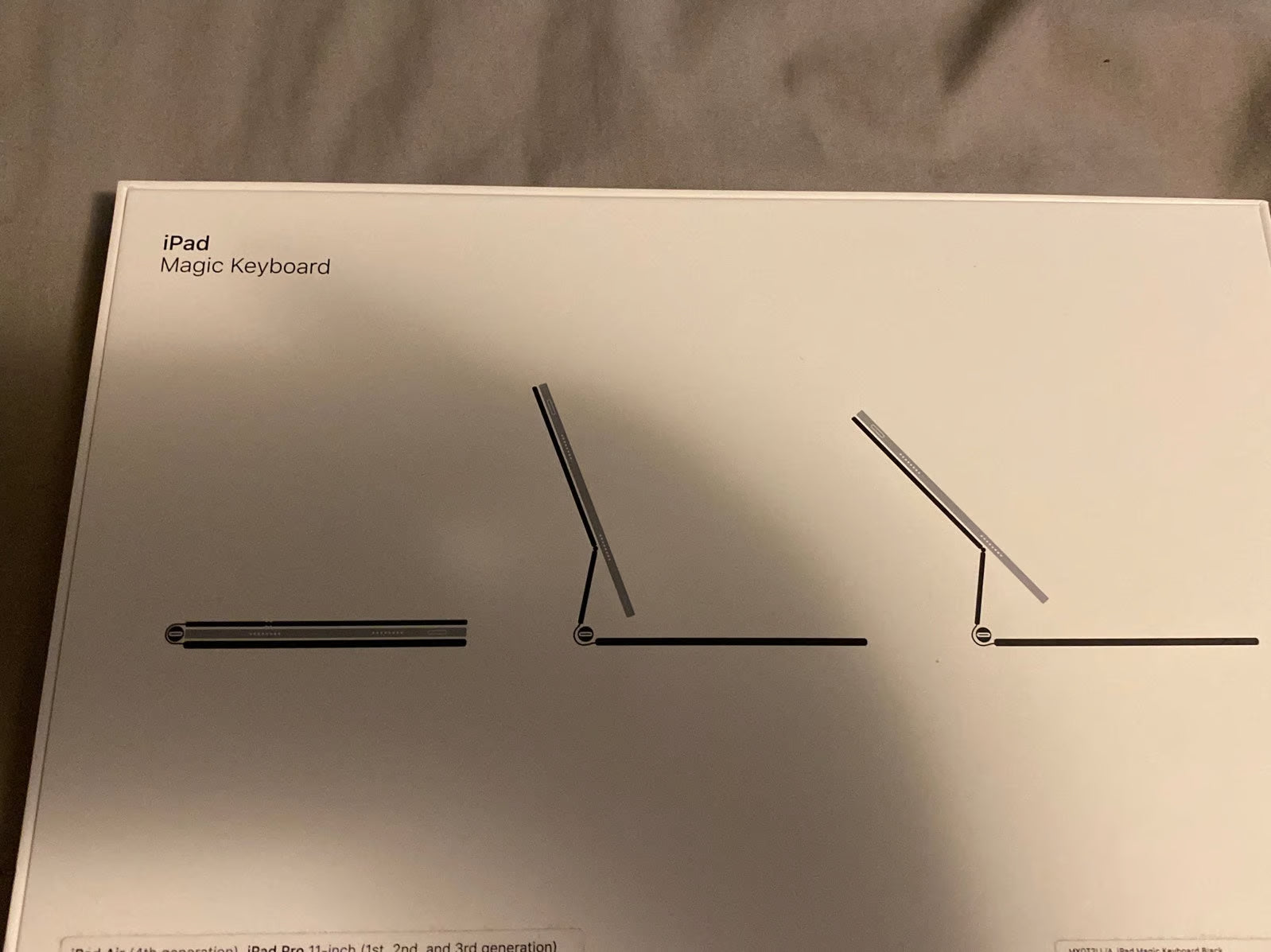 Apple iPad Air 4th Generation WiFi 64 GB in Space Gray w/ Magic Keyboard 7W19