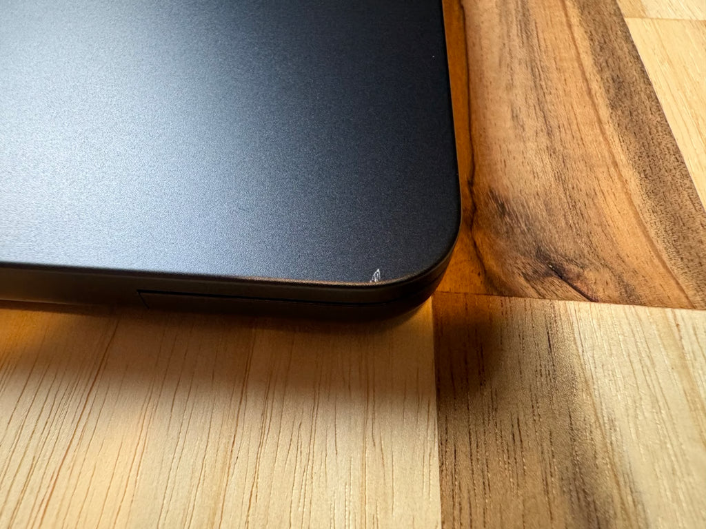 MacBook Air 13.6鈥?M2 (2022) 3C68