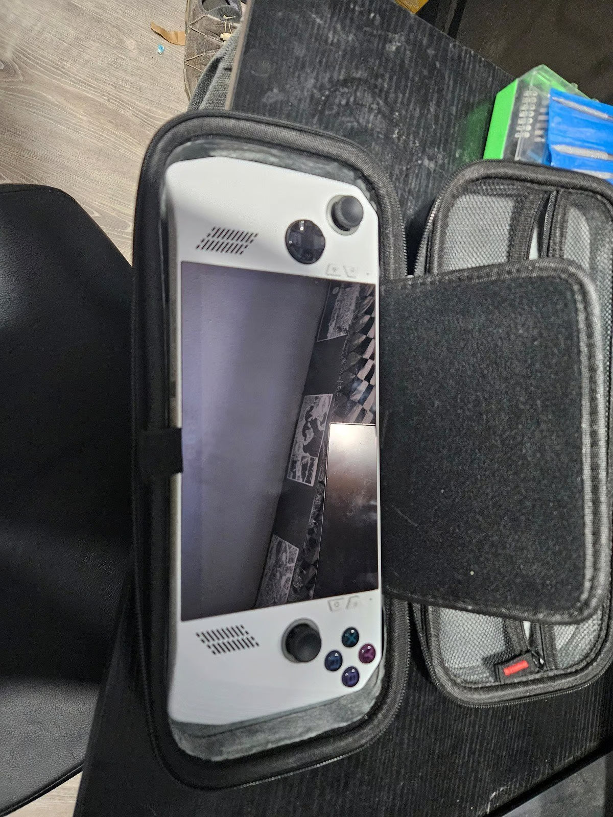 ASUS ROG Ally RC71L 7"" 120Hz FHD 1080p Ryzen Z1 Extreme 512GB 2H96