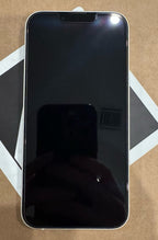 Apple iPhone 13 128 GB in White - iCloud & Carrier Unlocked 3S78