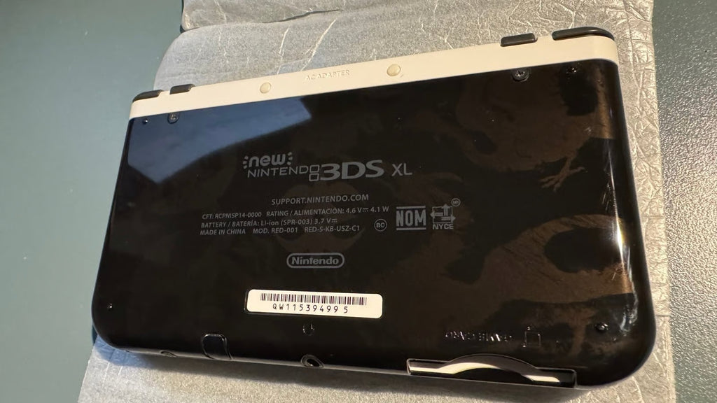 Fire Emblem Fates New Nintendo 3DS XL White/Black System