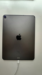 Unlocked Apple iPad Pro 11�?1st Gen 6A13