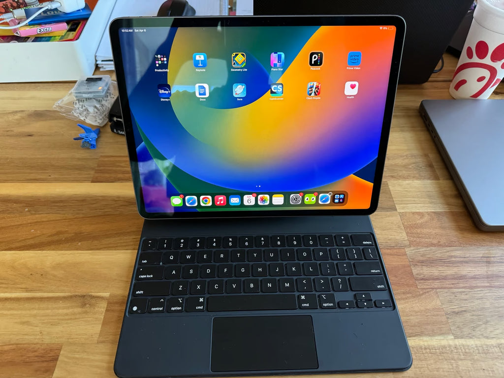 iPad Pro 12.9 inch 5th generation with Magic Keyboard 3J31