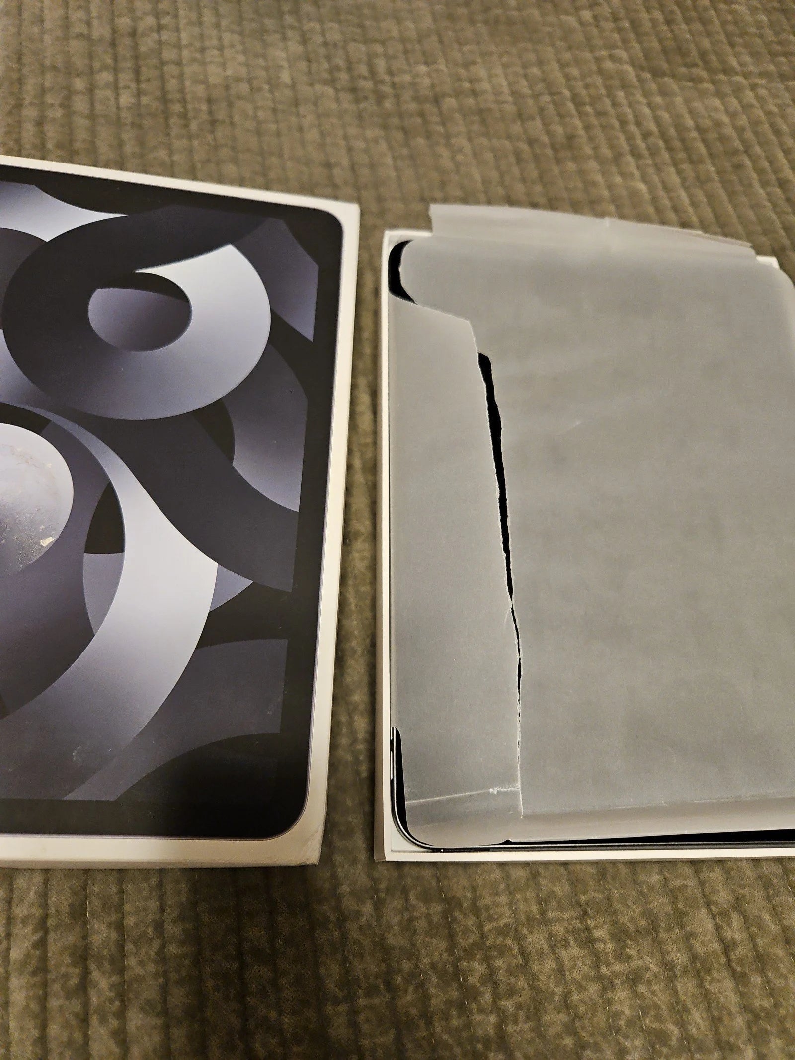 Apple iPad Air 5th Generation 1Q26