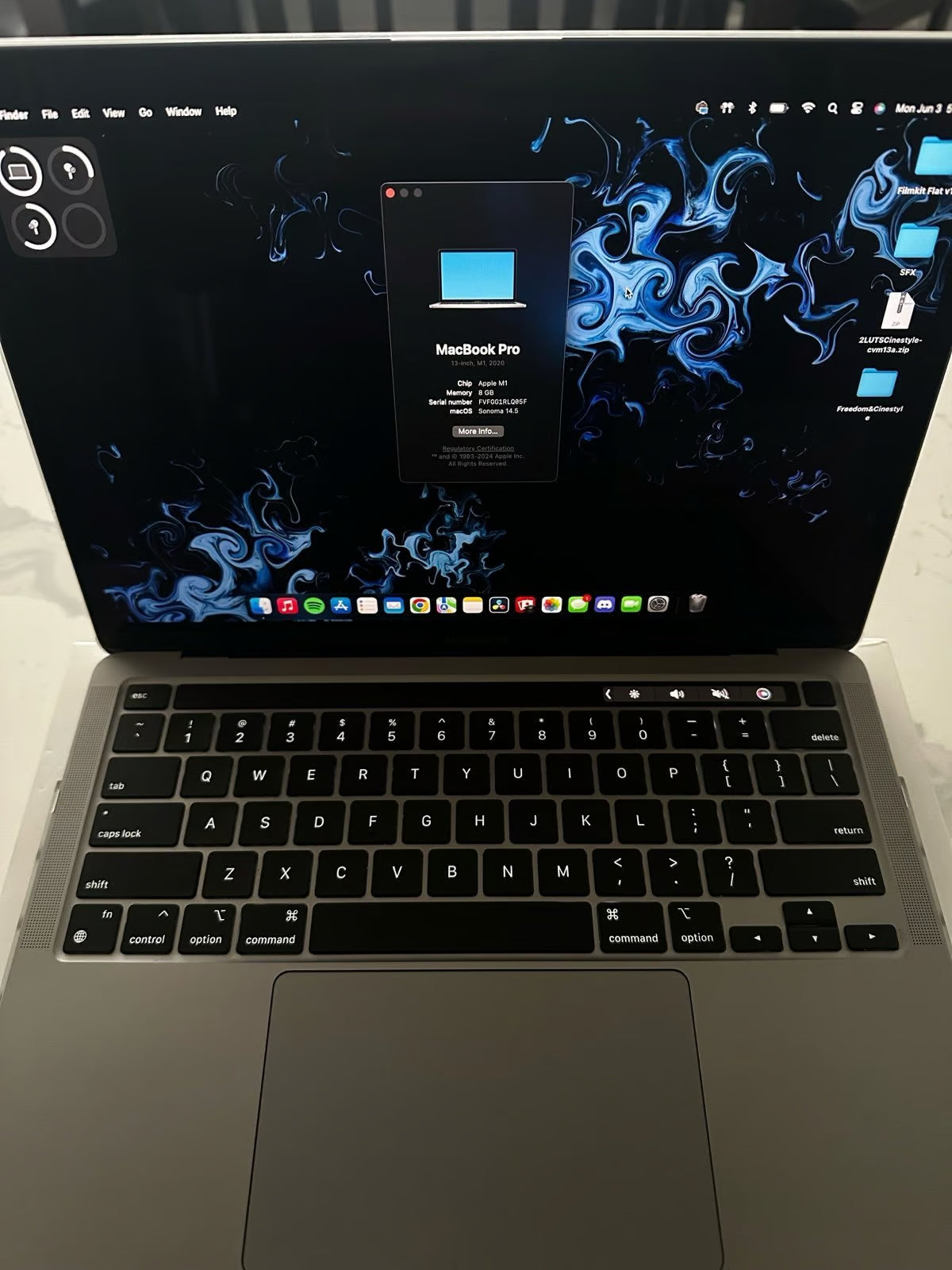 2020 MacBook Pro 13in 8Z77