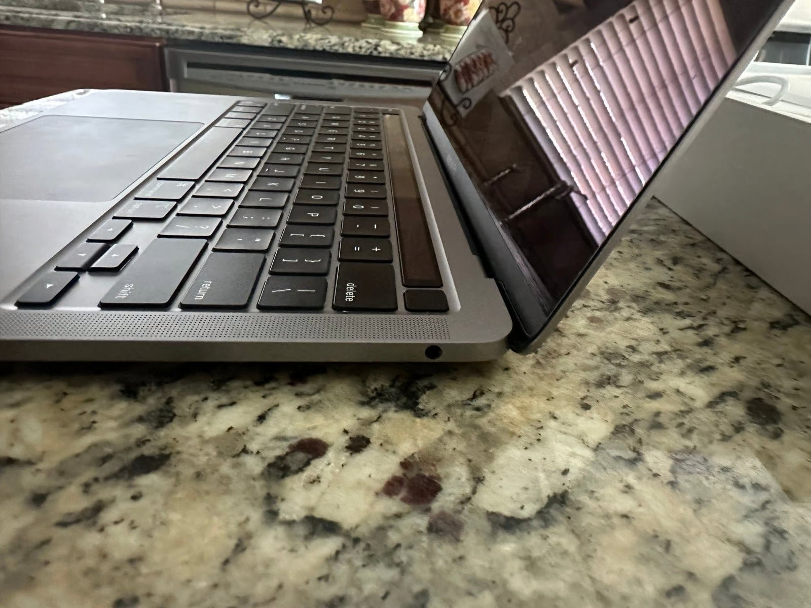 MacBook Pro 13.3 inch 2020 9P63