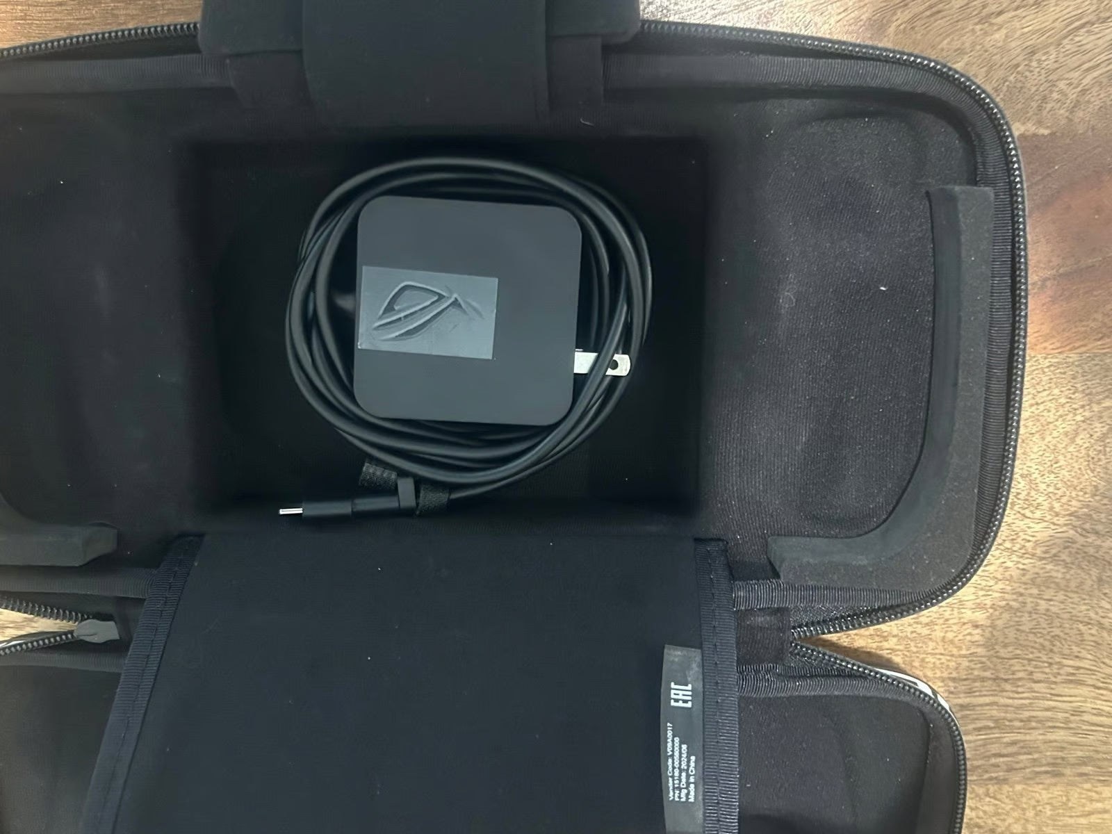 Asus Rog Ally z1 extreme 8M23