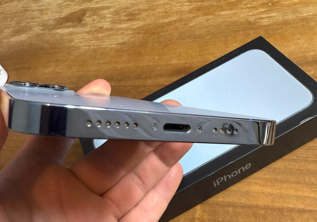 Apple iPhone 13 Pro Max 128GB Unlocked - Sierra Blue 7P19