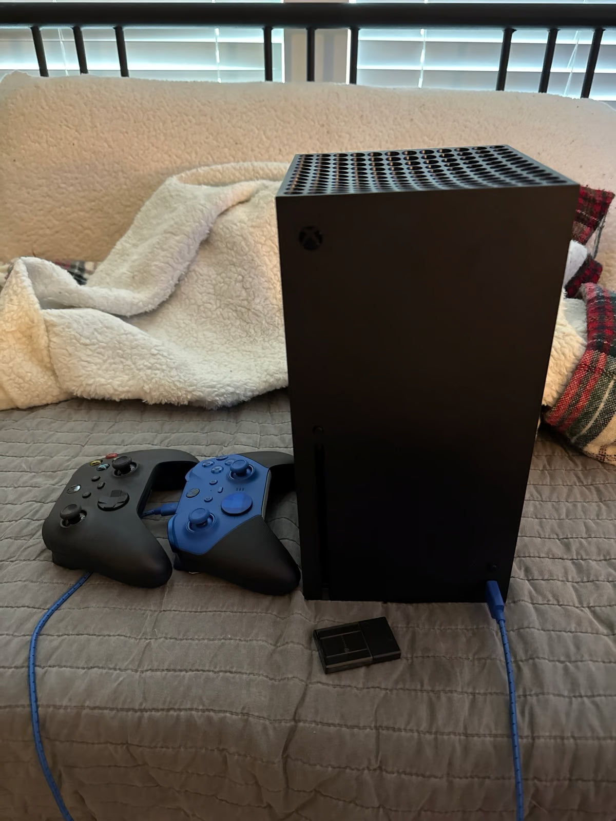 Xbox Series X Bundle 9V29