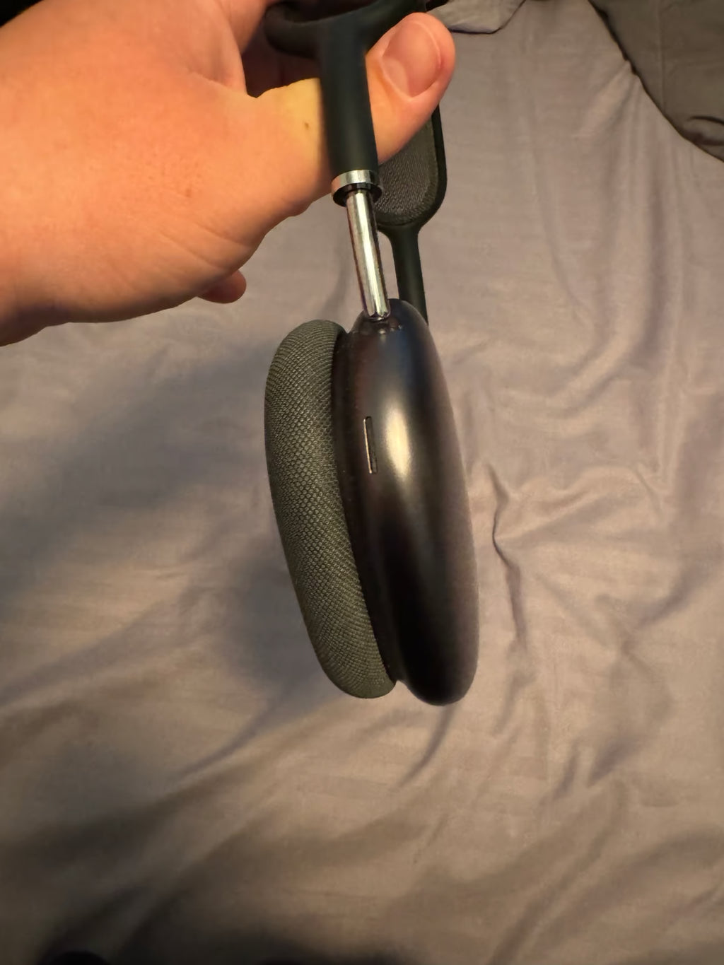 Apple Airpod Max headphones 1J66