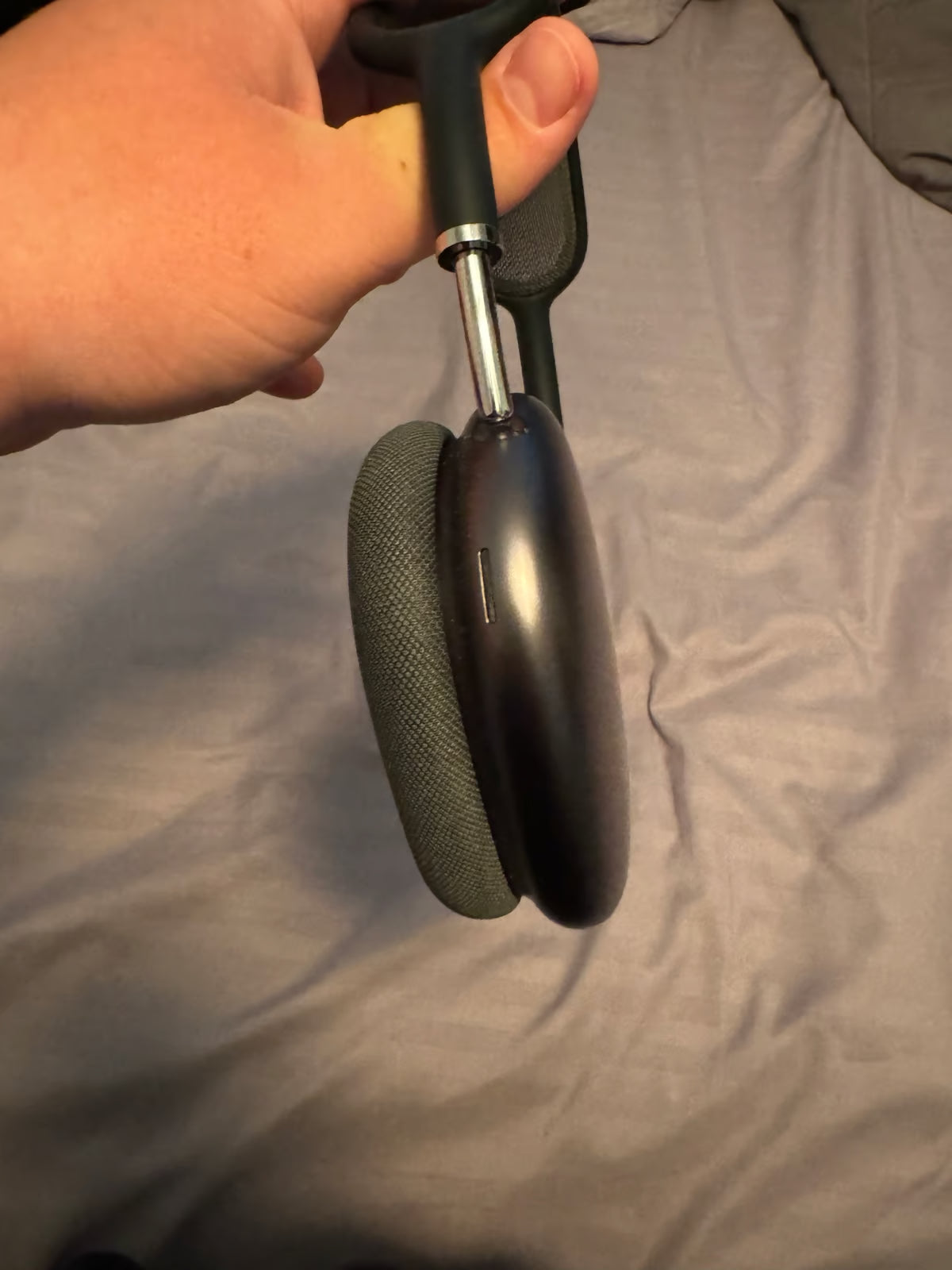 Apple Airpod Max headphones 1J66