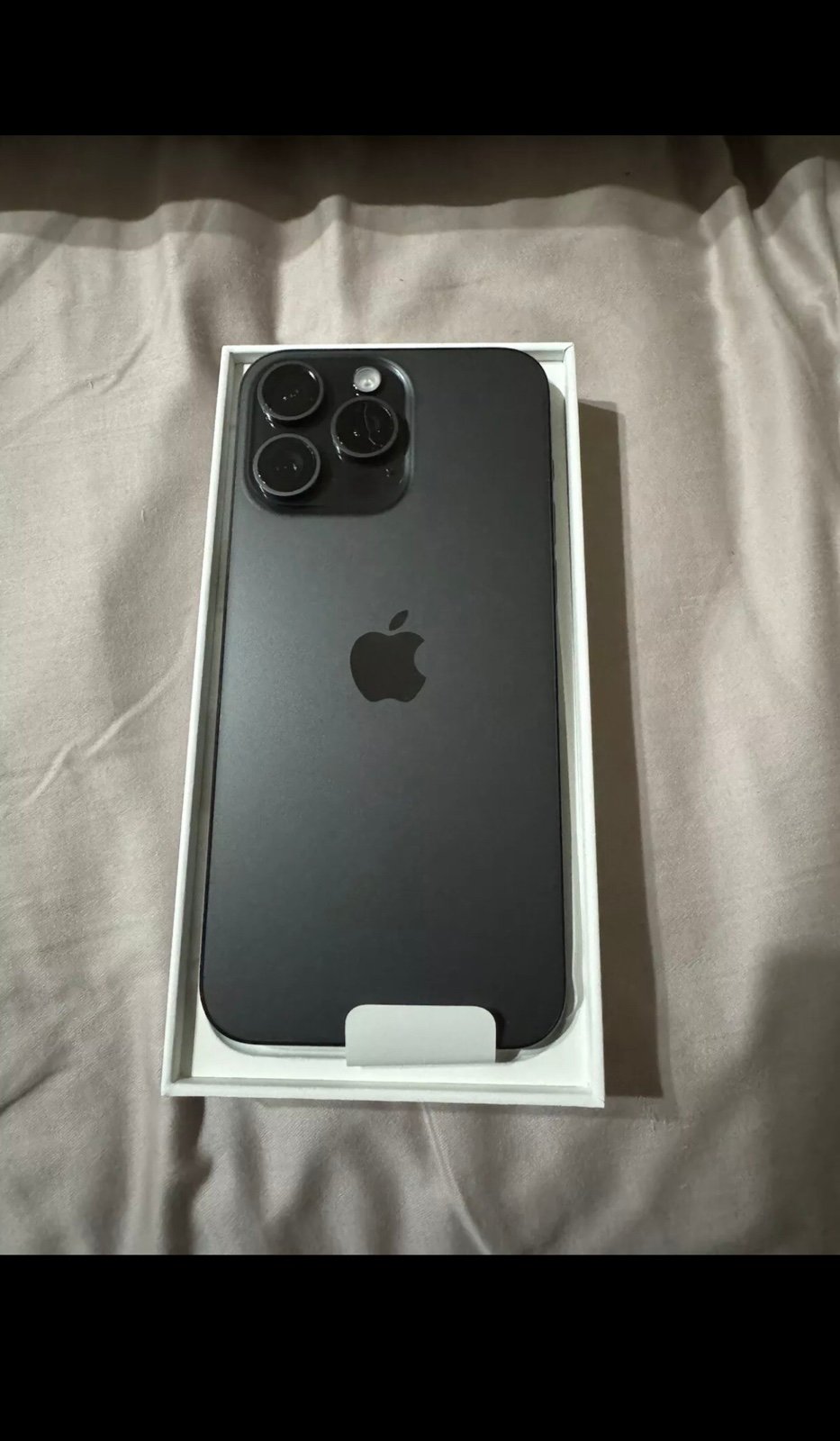 Apple iphone 15 pro max phone unlocked 8L92