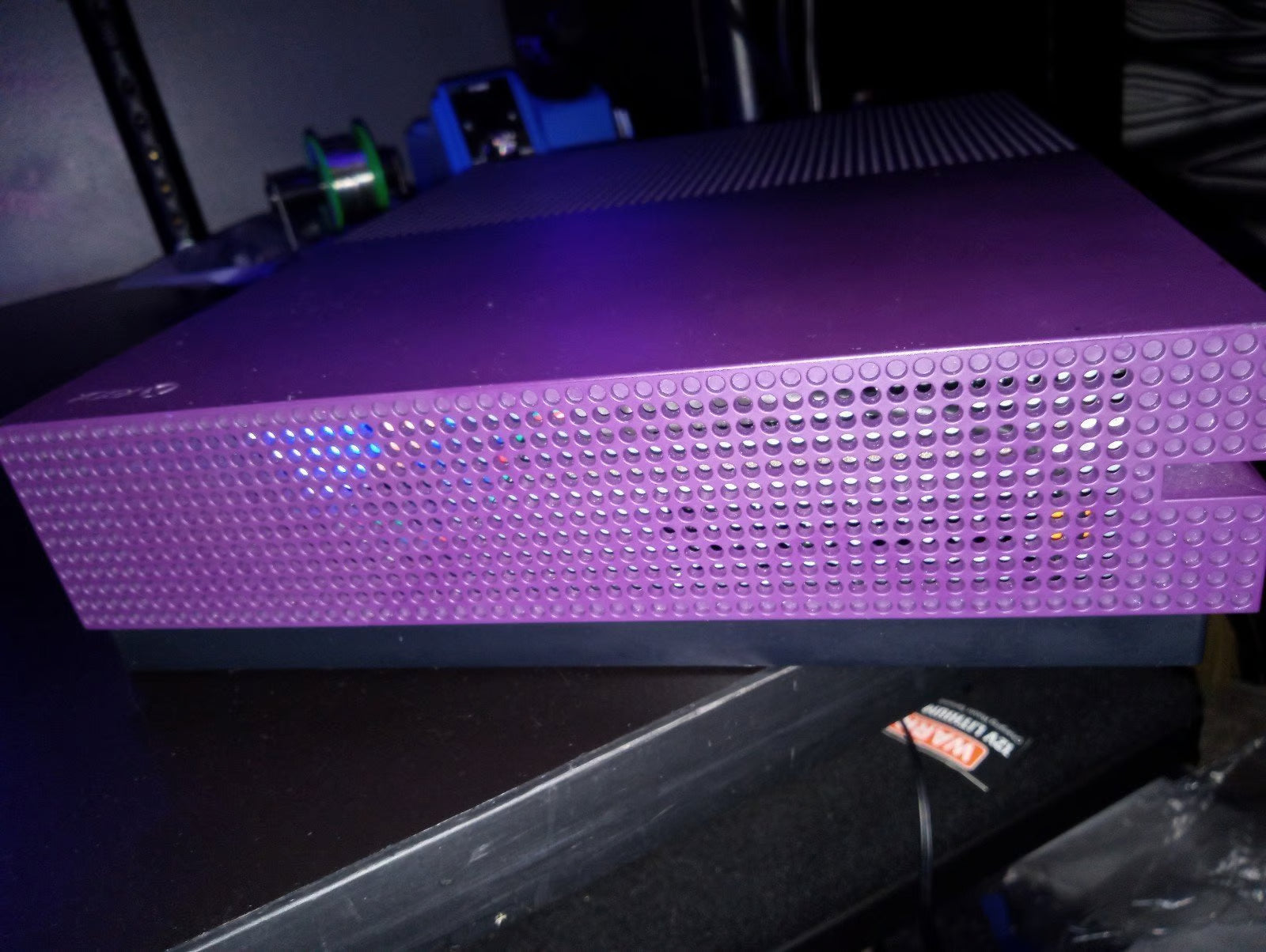 Xbox One S console Purple Fortnite Edition 3D17