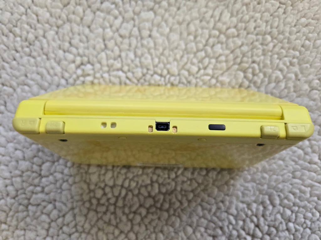 New Nintendo 3DS XL Pikachu in Yellow with 128gb SD Card, Charger and Stylus