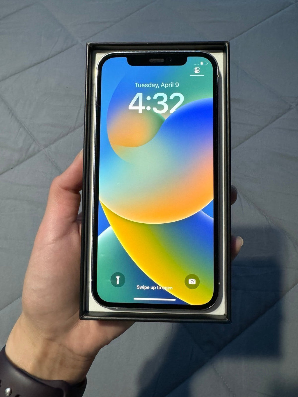 iphone 12 pro 128gb UNLOCKED 5S71