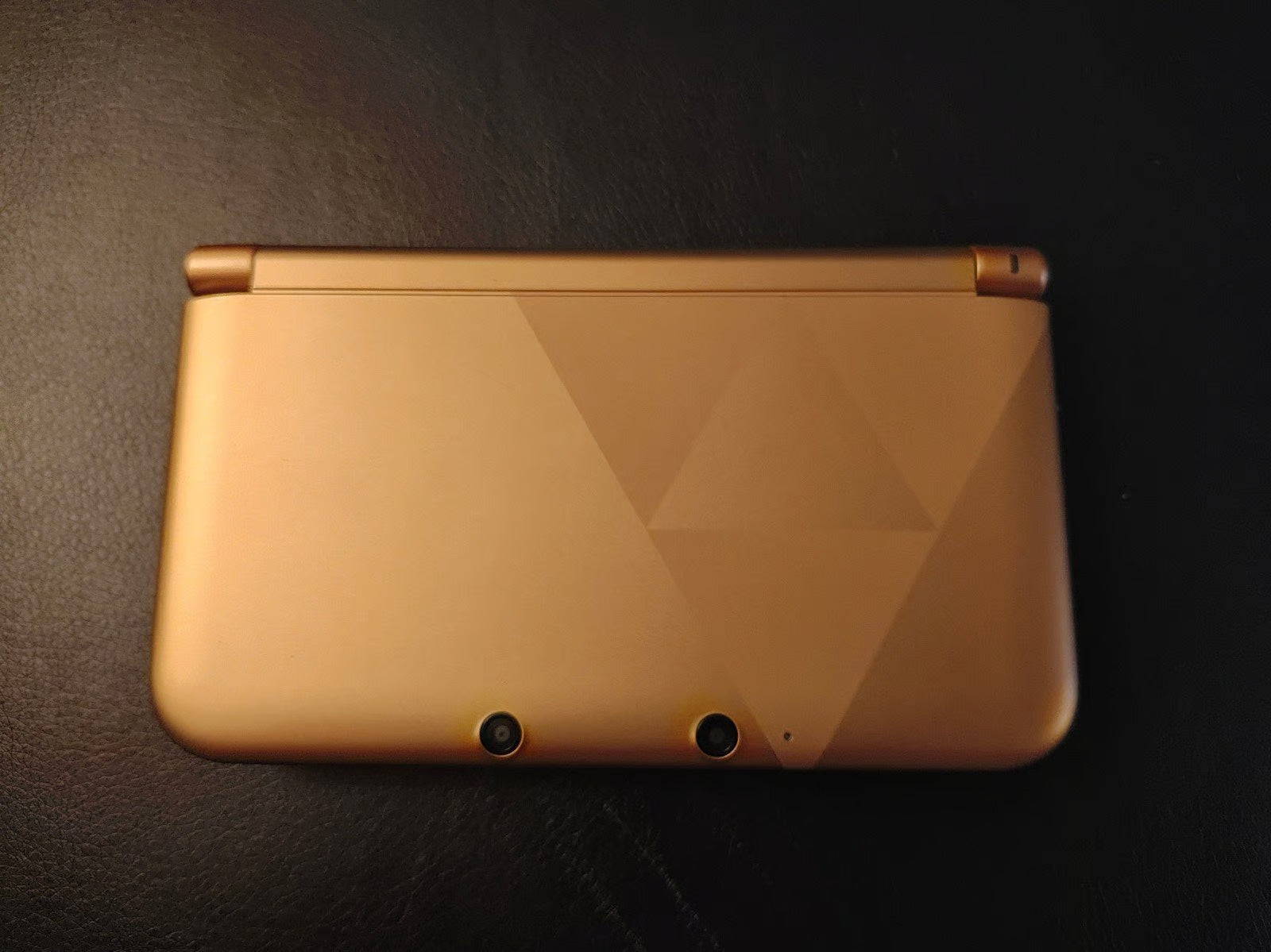 Nintendo 3DS XL The Legend of Zelda Triforce in Gold