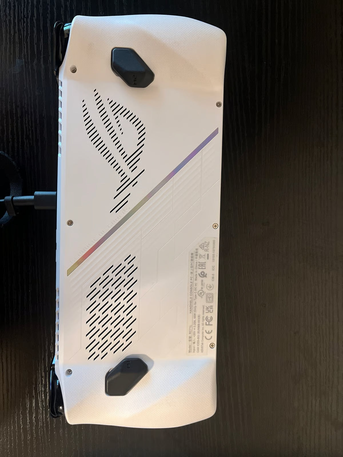 ASUS rog ally z1 extreme 9J95