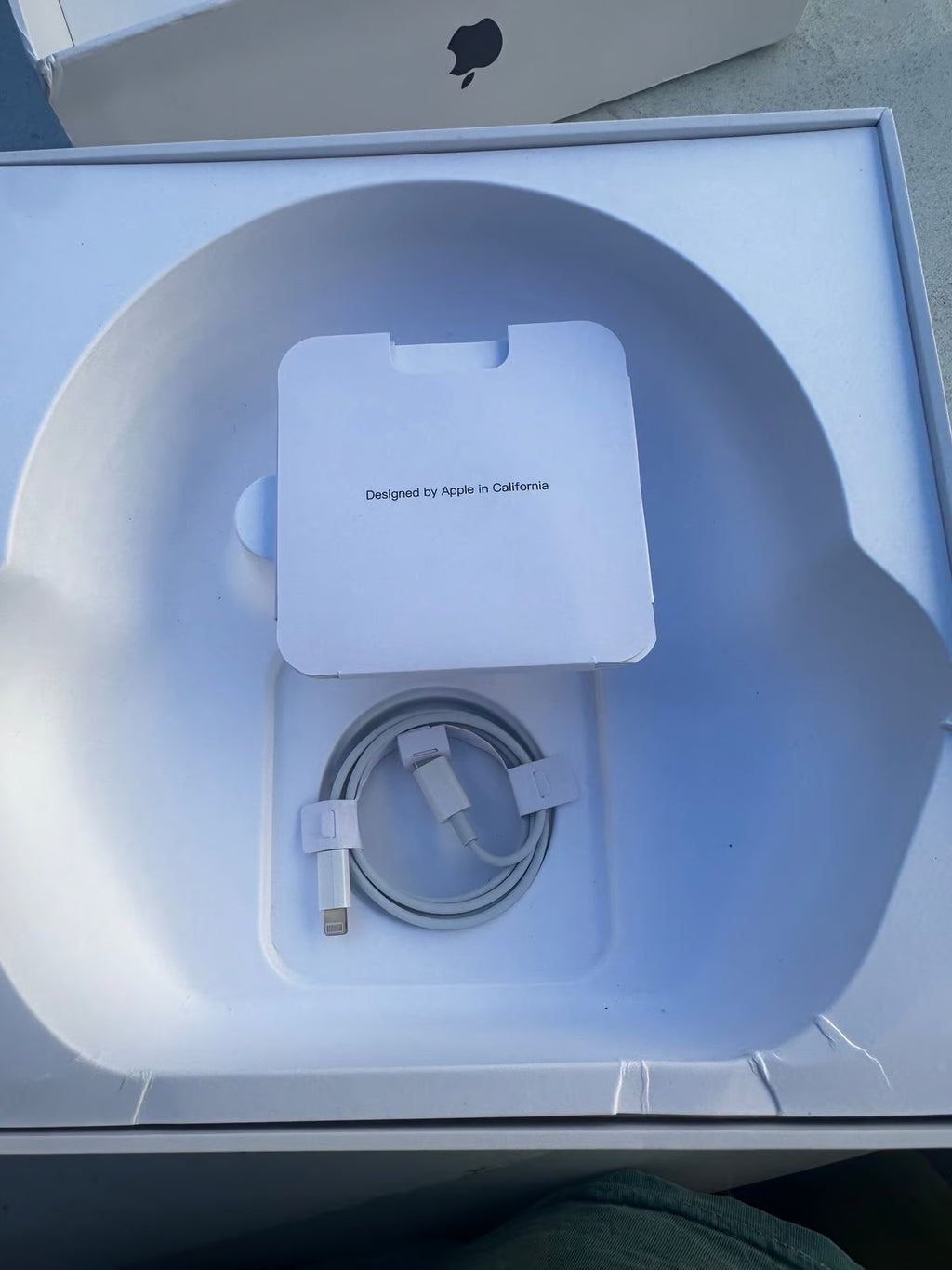 AirPods Max black 1M79